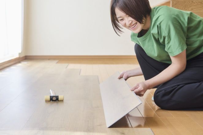 床材は、置いてはめるだけ。取り外しも簡易で、賃貸住宅でも施工可！